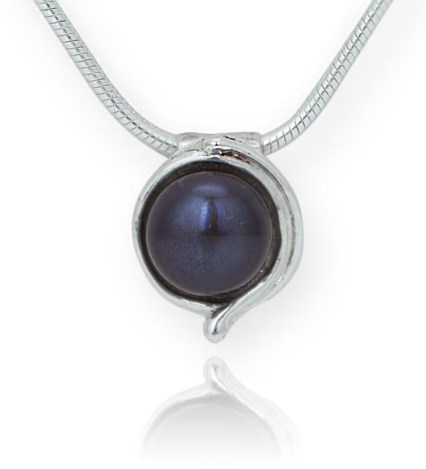 Silver Peacock Pearl Pendant | Image 1